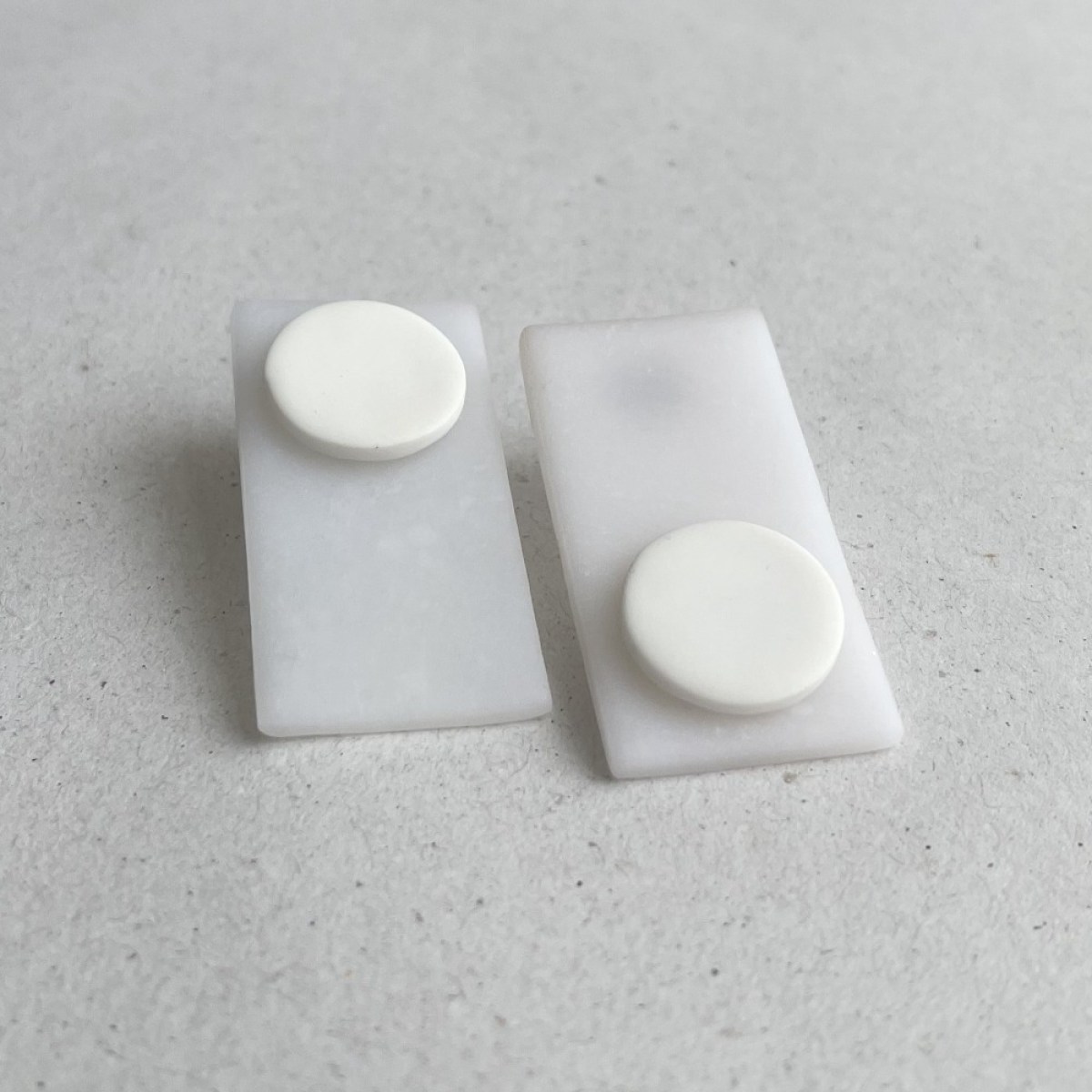 DOT WHITE